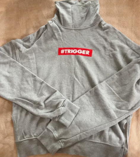 灰色男士廓形卫衣  没怎么穿 感兴趣的话点...