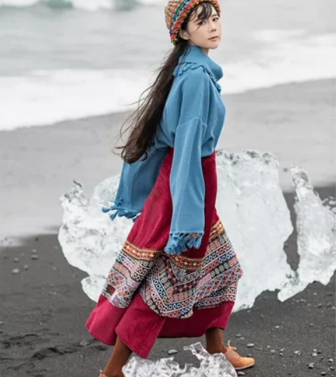 理想三旬旅行女装拼接民族风灯芯绒半身裙秋冬...