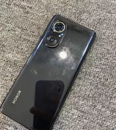 荣耀50se 8+128 送快充