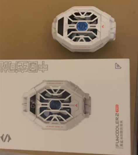 黑鲨手机散热器2pro航天版基本全新没用,...