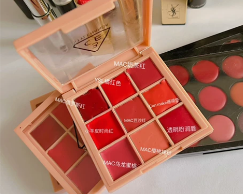 口红太多了做了便携分装盒 颜色比较齐全 深...