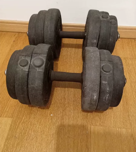 哑铃一对，用不上了，共18公斤，限宁波市海...