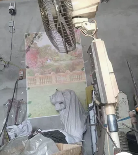 处理一把黑檀木二胡，处理价180元。不带琴...