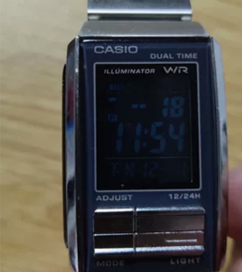 原装日本卡西欧女子电子手表，不锈钢表带，看...