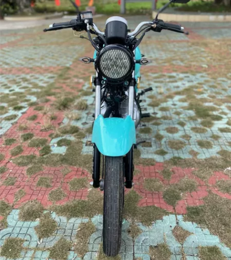 二手摩托车 铃木复古太子150cc苹果绿,...