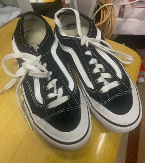vans 37码  穿过10次内 感兴趣的...