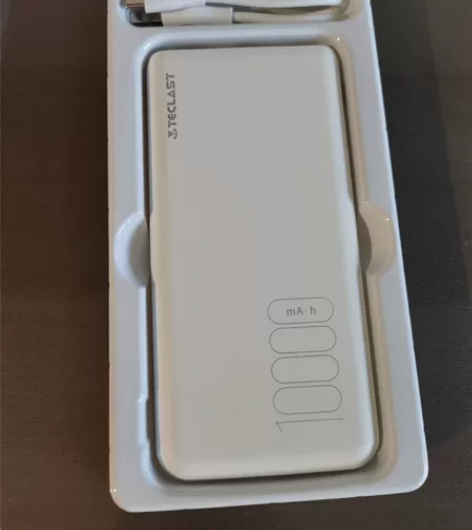 全新充电宝一个，带包装 感兴趣的话点“我想...