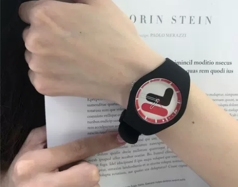 FILA斐乐手表男女一对情侣表学生硅胶正品...