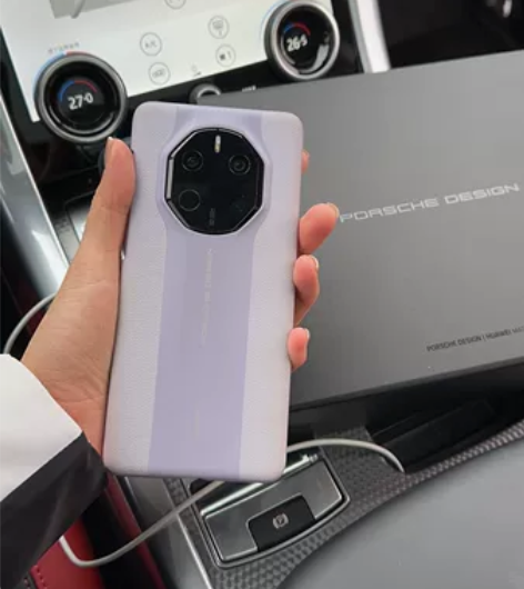 HUAWEI 保时捷mate 50 11....