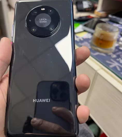 华为mate40pro 8+28国行无拆修...