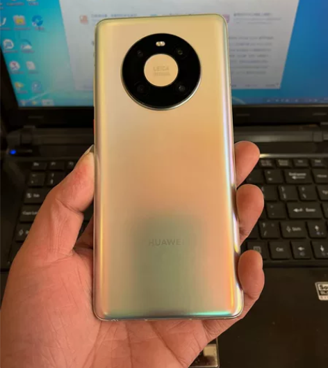 华为mate40.运行8g.机身128g....