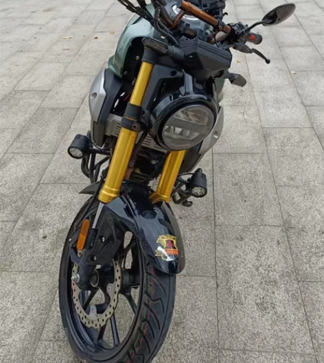 [庆祝][庆祝]到货一台讯龙V8  有牌有...