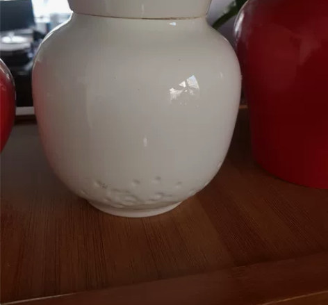 白瓷茶馆罐 感兴趣的话点“我想要”和我私聊...