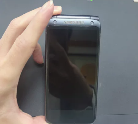 出闲置三星Samsung的W2017翻盖手...