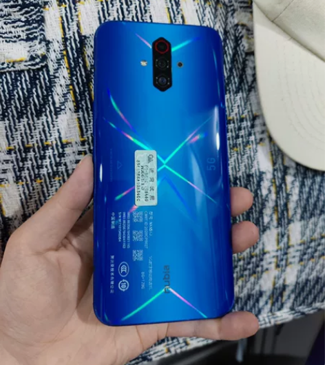 努比亚play 5g 8+128 努比亚手...