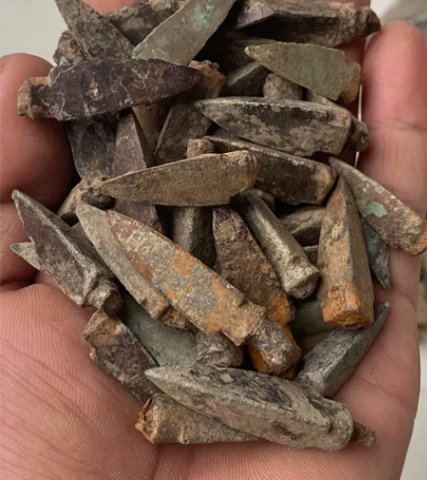 战汉箭头，包老保真包到代，8元通走，满百包...