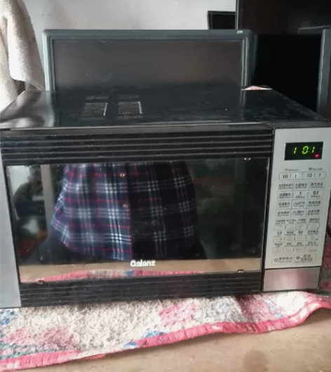 格兰仕微波炉 功能完好 自提 感兴趣的话点...