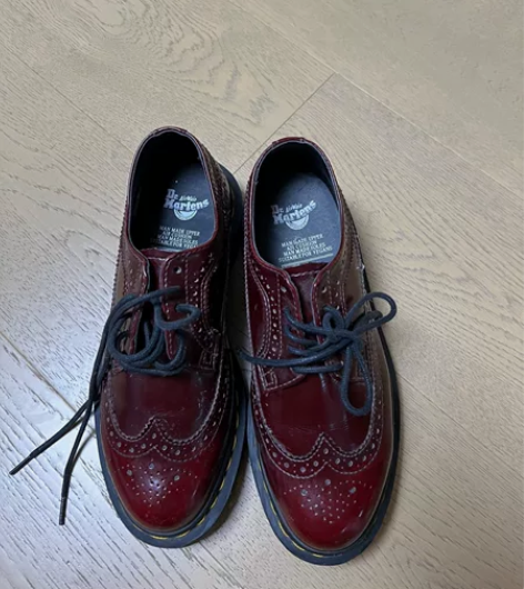 雕花布洛克女式皮鞋 亚马逊海淘回来的 之前...