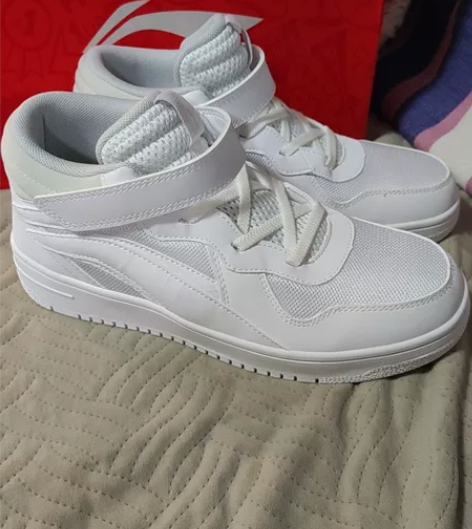 李宁LINING休闲鞋，小白鞋39码，YK...