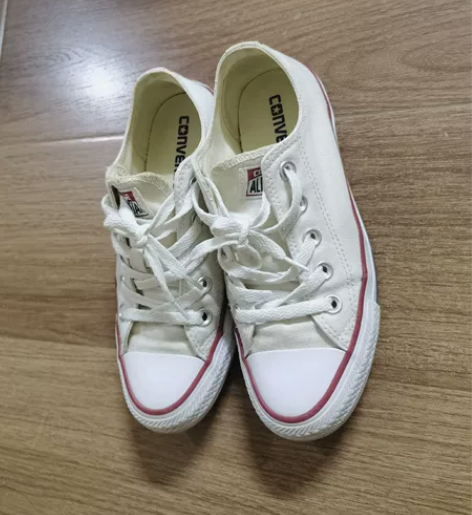 匡威All star白色 35码 穿的很少...