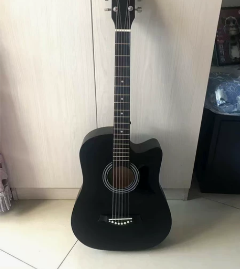 【900买的吉他一次没用】全新单板吉他38...