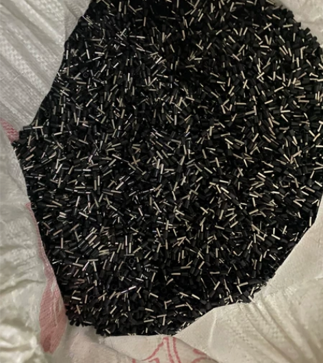 工厂倒闭 有几种全新插针  按斤卖  废铜...