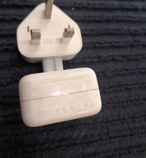 苹果产品正版USB国际转换充电头，12W。...