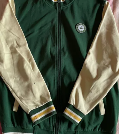 上海市民办风范中学秋季校服，165 儿子毕...