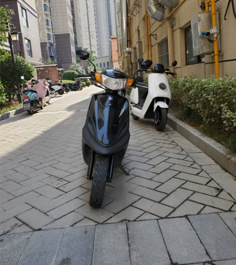 正宗雅马哈福喜100，13年上牌，刚买保险...