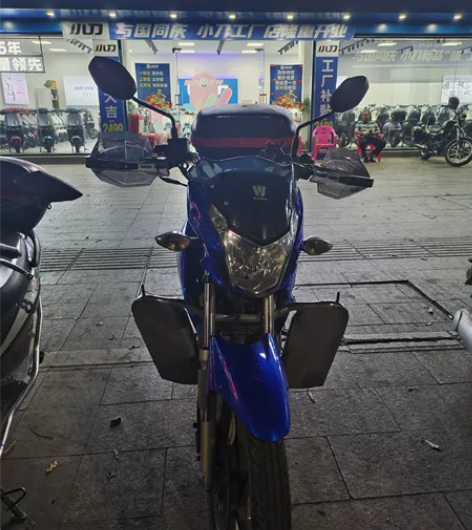 铃木豪爵自用19年6月摩托车，现在才走了一...