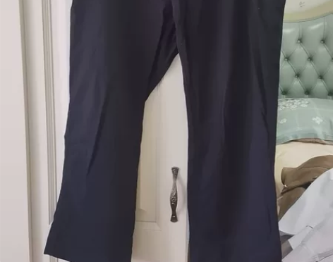 蓝色休闲裤 34码，买回来没穿过几次 感兴...