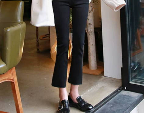 黑色喇叭牛仔裤女2020春款高腰显瘦小个子...