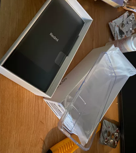 红米K50，双十一期间购买的保护得很好，用...