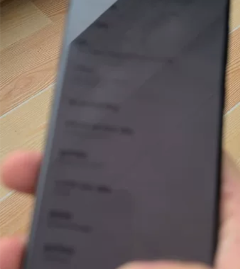 三星S20+，12+128版本，刷的国行极...