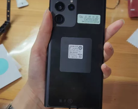 三星 SAMSUNG Galaxy S22...