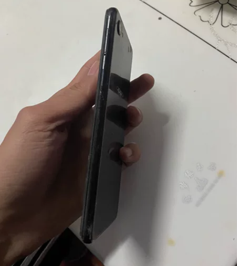 Oppoa3屏幕坏了，修一下换个屏幕100...