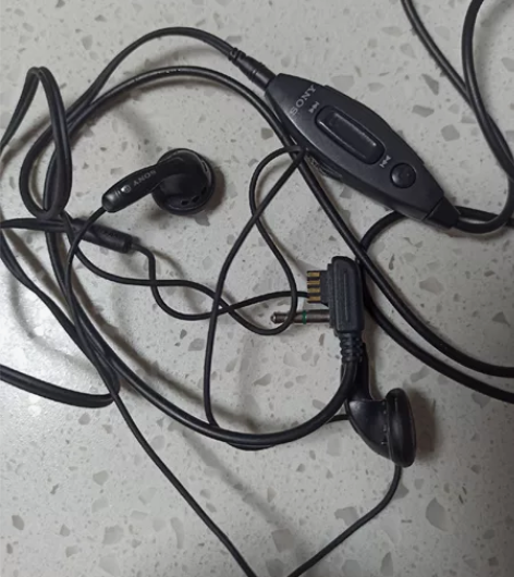 SONY 索尼E741耳机 针孔头 和MD...