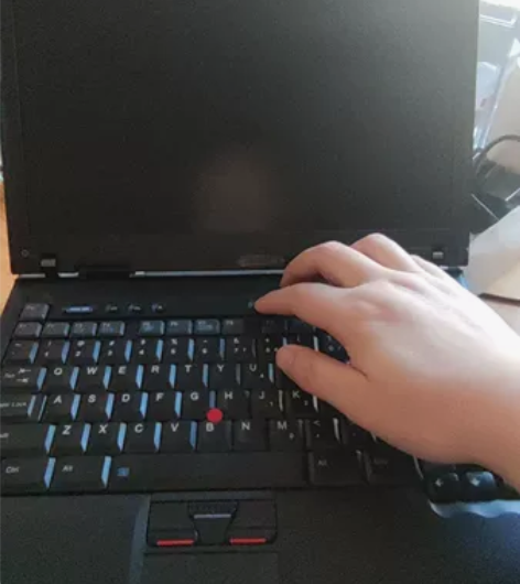 ThinkPad r52 极品成色，无磕碰...