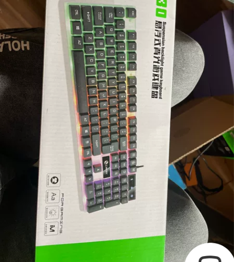 电脑键盘，没用过，只是外包装盒子有点脏，功...