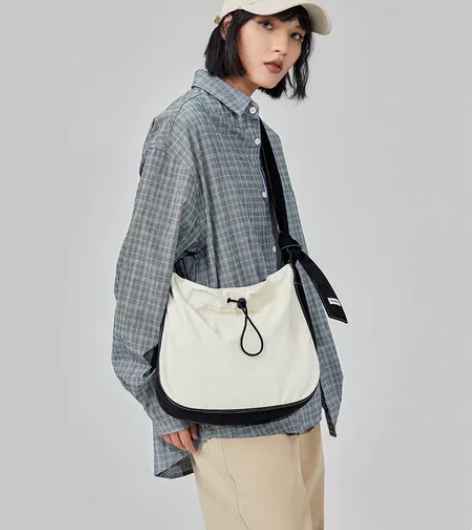 【明星同款】斜挎包大容量休闲帆布包女包通勤...