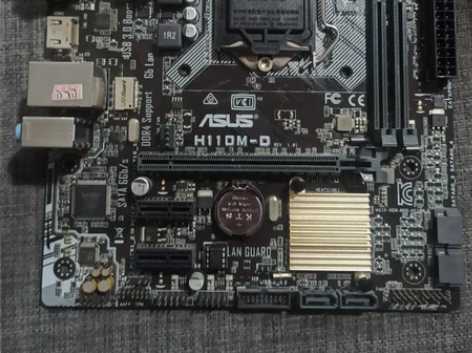 华硕H110M-D主板 1151针 主板为...