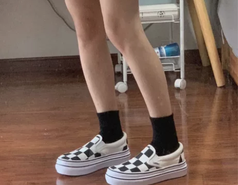 vans棋盘格厚底增高,显腿长 感兴趣的话...