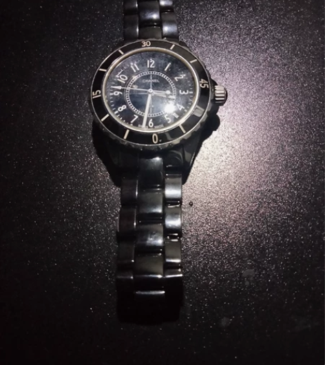 Chanel-J12，资金需要周转急需处理...