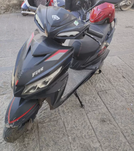 19年坤豪7800公里证件齐全，带usb手...