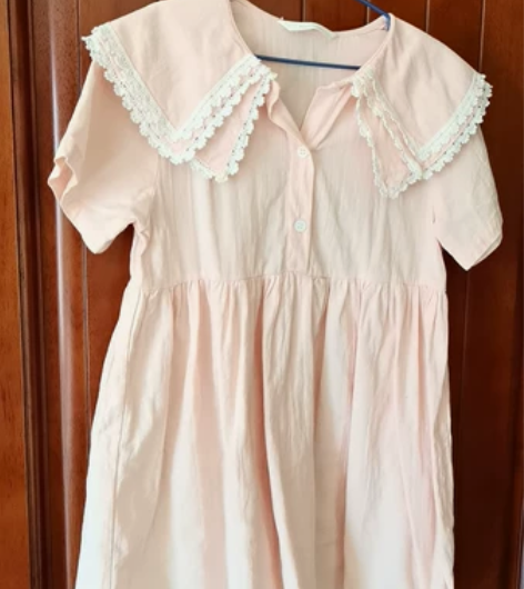 女童裙子不会拍照实物好看些 纯棉的商场入手...