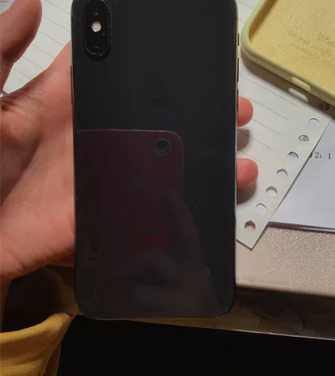 女生自用iPhone X很爱惜手机国行 要...