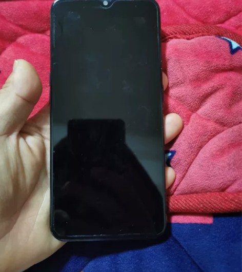 oppo a9，开机屏坏无背光，插卡可打进...