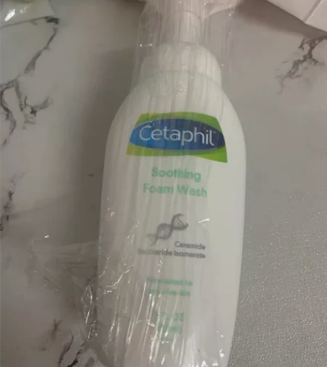 丝塔芙小云朵洁面210ml氨基酸泡沫洗面奶...