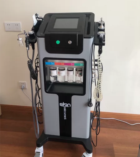 黑珍珠皮肤美容仪9.5成新机器原价5800...