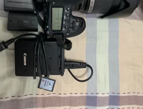 出售闲置佳能80D+18-200套机 佳能...